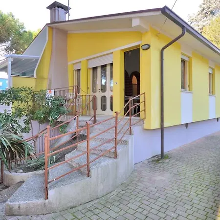 Marina Apartment *